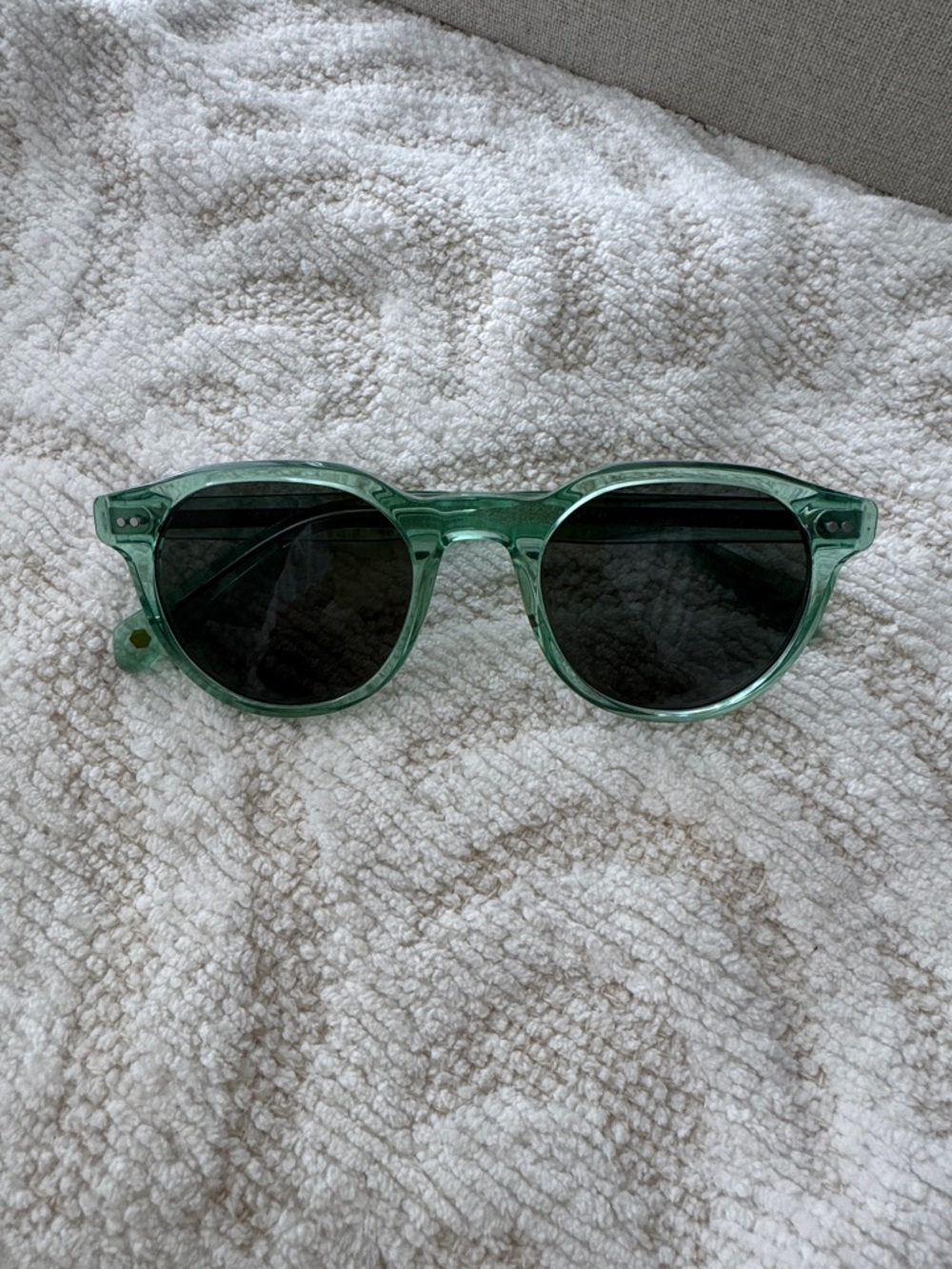 Johann Wolf Green Transparent Round Sunglasses